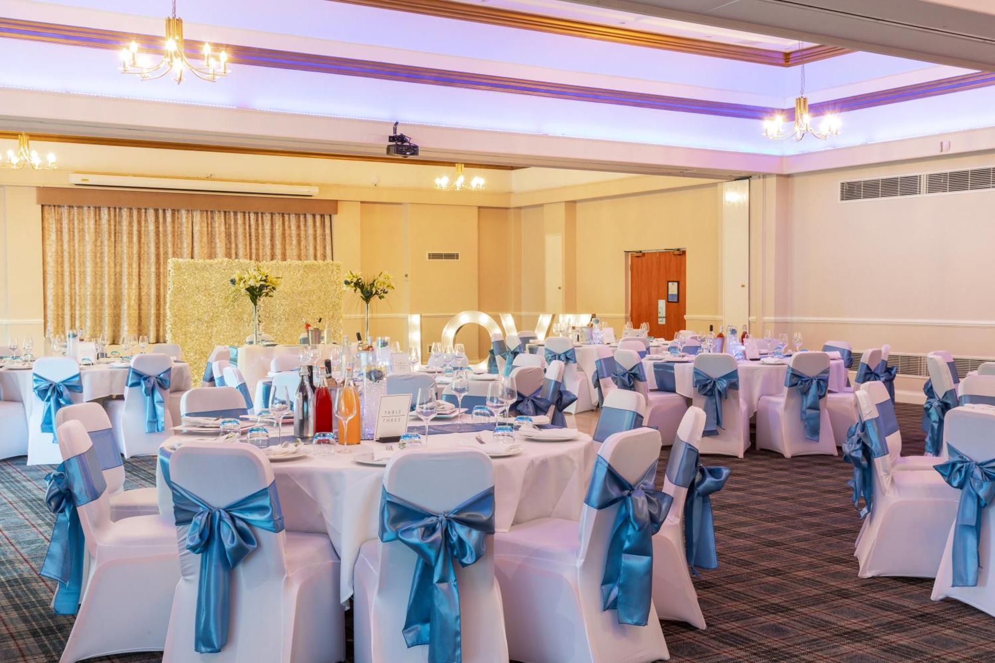 Airport Inn & Spa Manchester Wilmslow Exterior photo